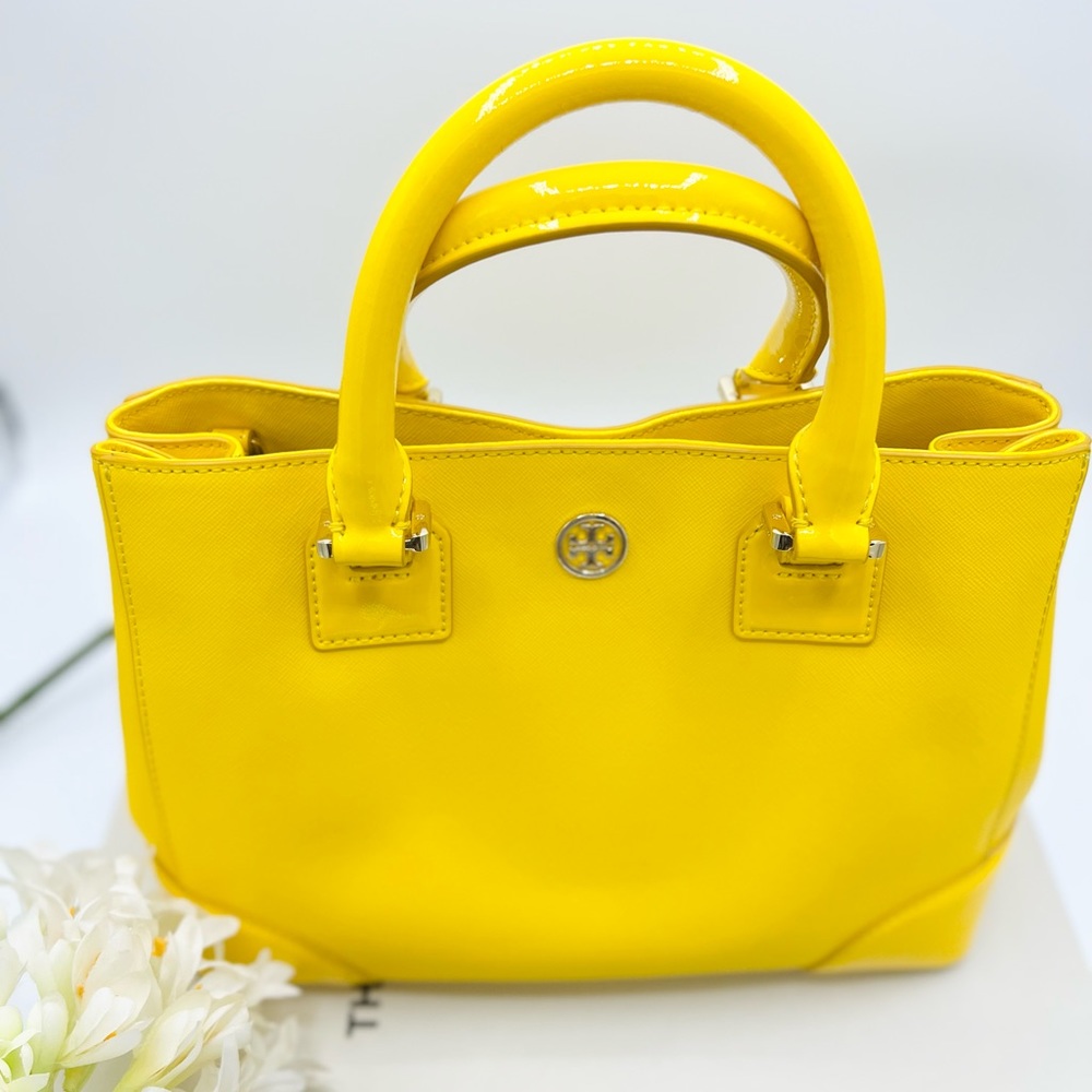***Sold*** Tory Burch Robinson - Picture 3 of 10